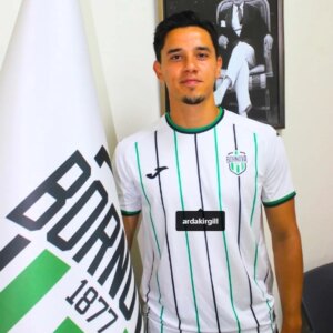 bornova 1877den ilk transfere arda kirgil McLCr6xe