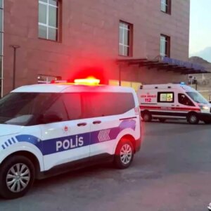 nigdede silahli saldiri 8 yasindaki cocuk agir yaralandi ZpiWbb7K