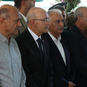 simsekin aci gunu taziyeleri kabul etti YHcwpCuq