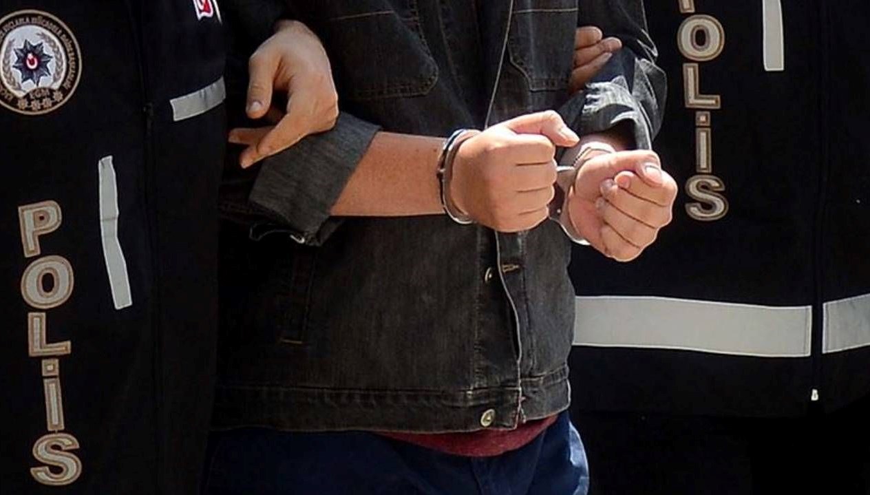 adiyamanda uyusturucu tacirlerine operasyon 46ThWJ9k