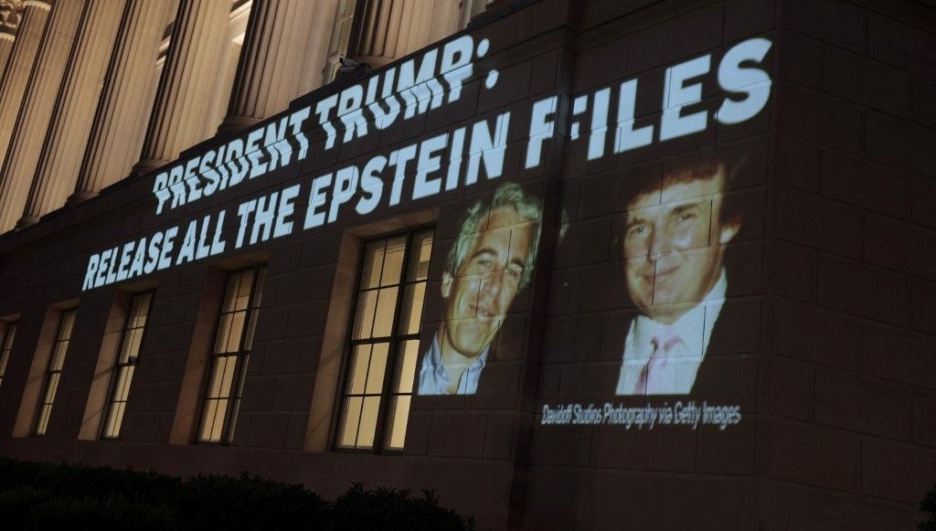 trump iddialari reddetmisti demokratlar epstein mektubunu acikladi fuVHAUEI