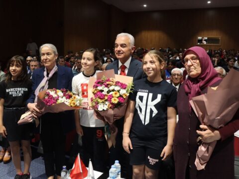Şehitlerin hatıraları gençlerle buluştu