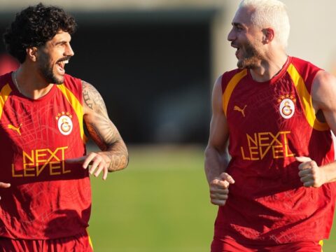 Galatasarayda milli futbolcular calismalara basladi pORJIlkc